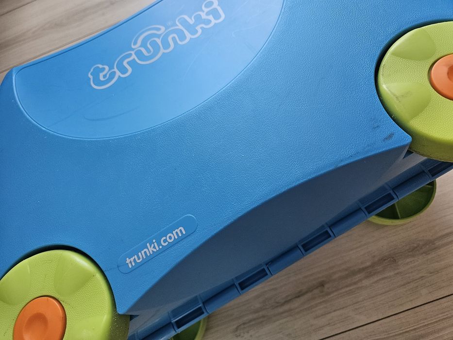 Valiza cu roti Trunki 18L