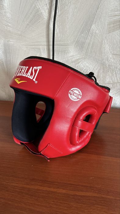 Шлем в отличном состоянии