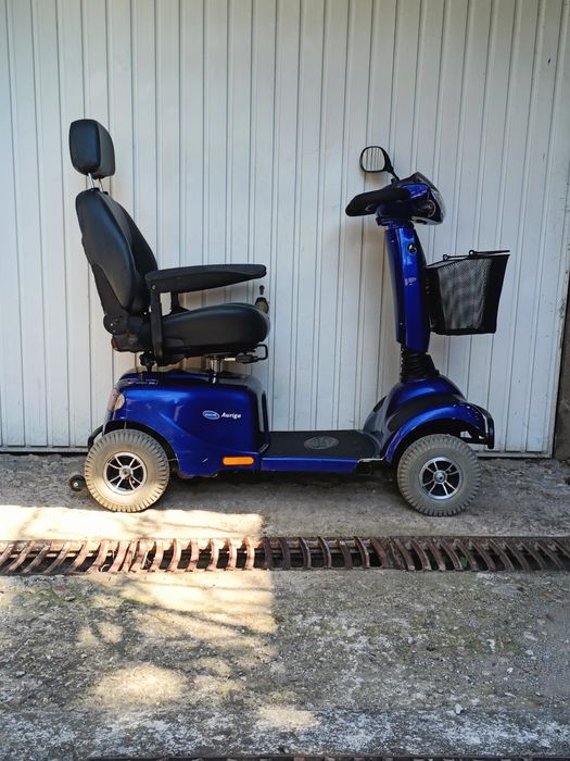 Scaun carut carucior scuter tricicleta electric dizabilitati handicap