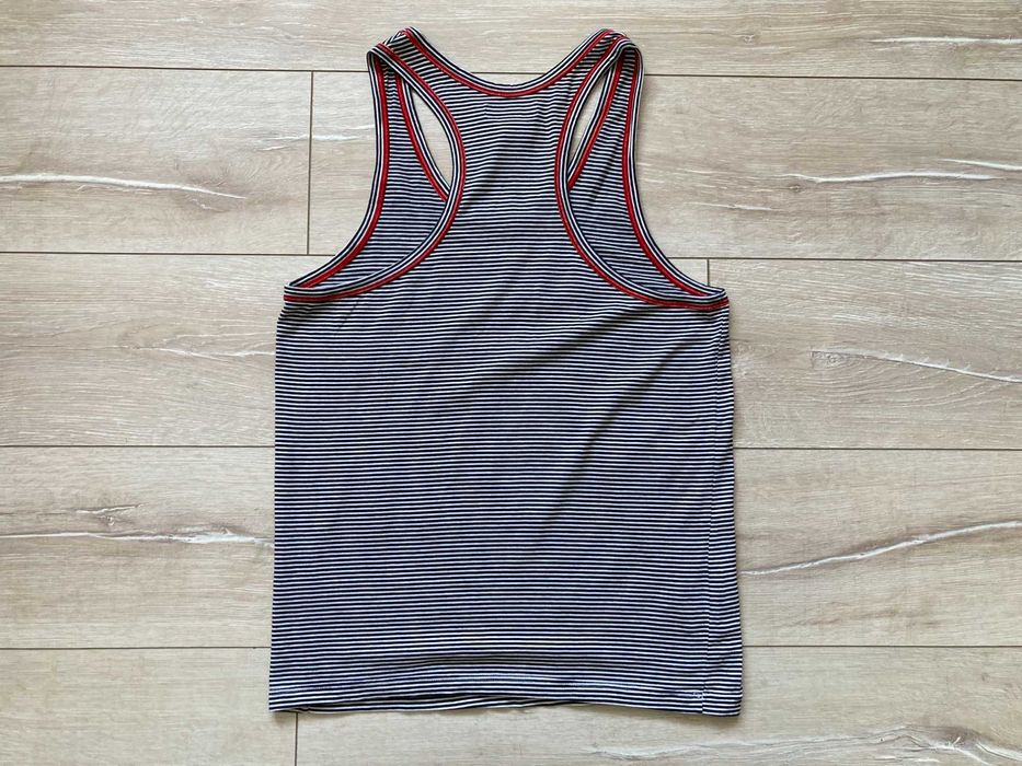 Emporio Armani потник размер М