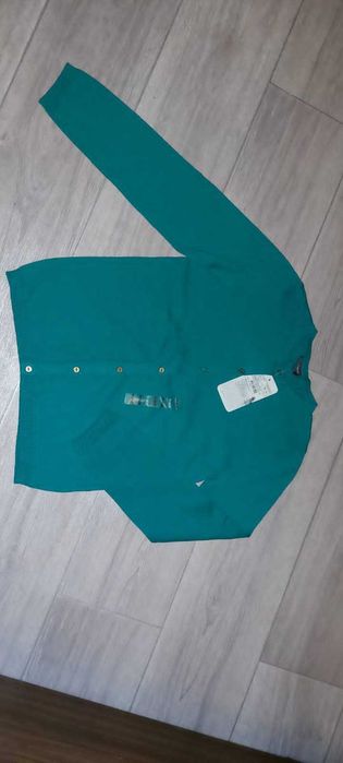 Кофта на девочку новая