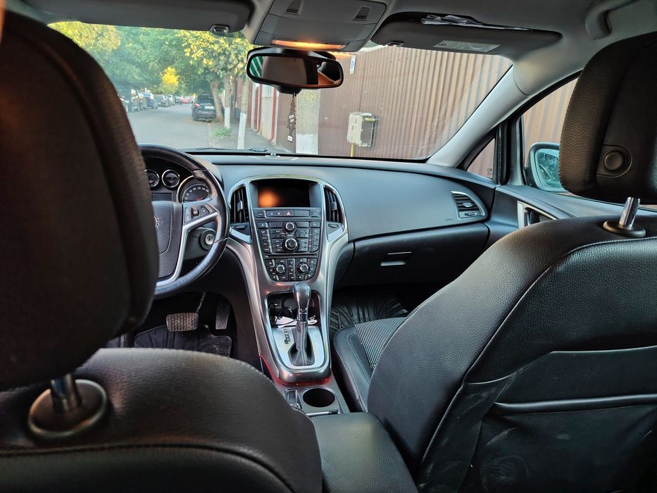 Opel Astra sports tourer stare impecabila