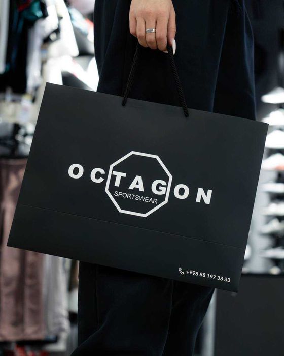 Подарочные картонные пакеты