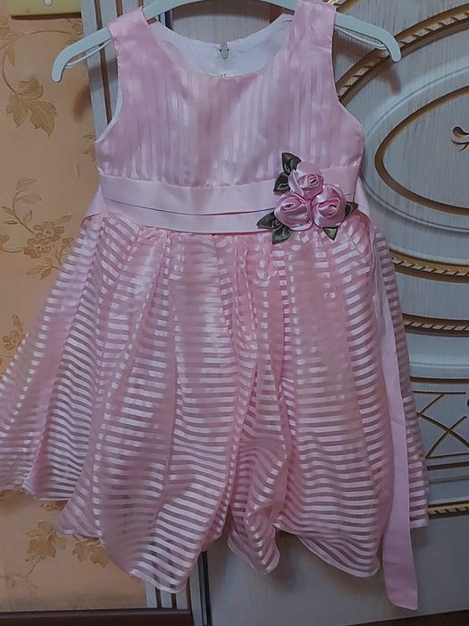 Нарядные детские платья