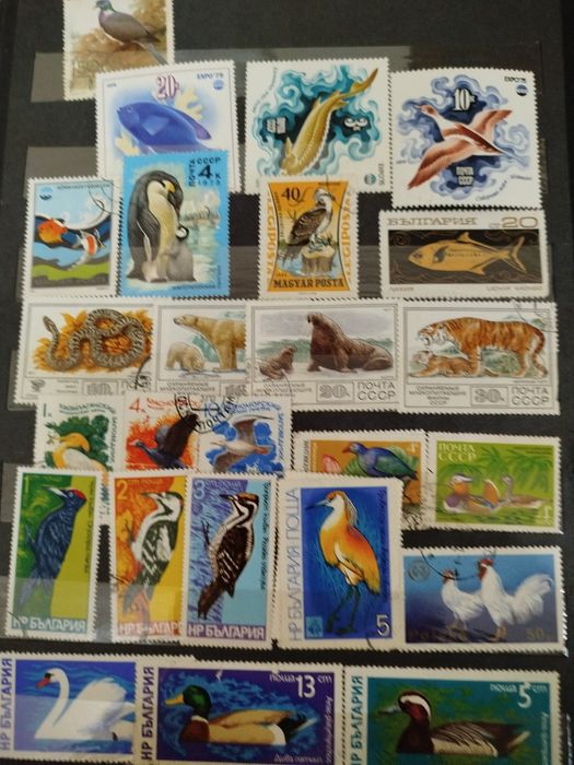 Продавам пощенски марки