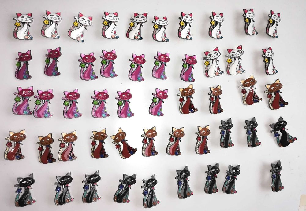 Martisoare vrac-50 de Pisici +SNURURI la ele