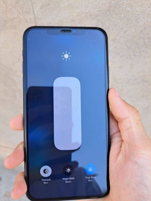 Iphone 11 pro xolati yaxshi