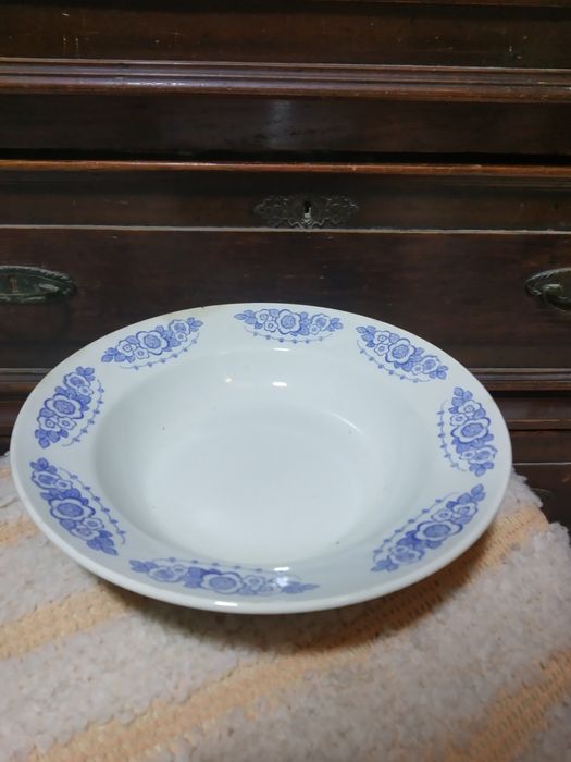 Новая посуда косушки глубокие тарелки и ляган