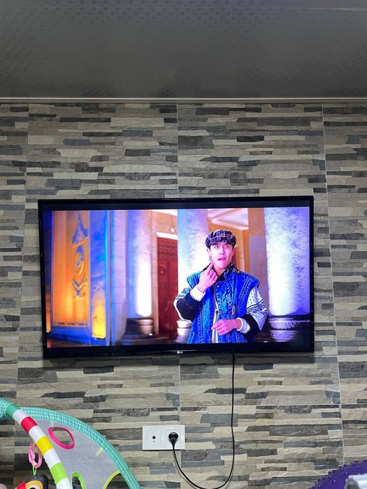 LG Smart TV 43 Web Os 4K Orginal televizor