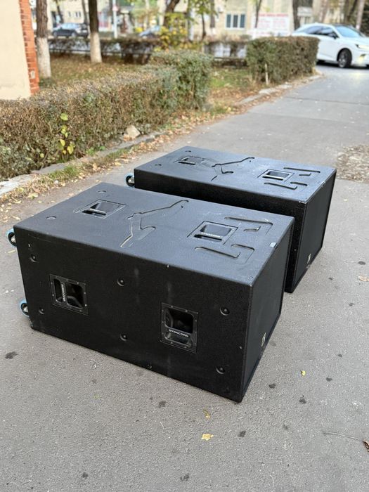 Vand basi dynacord V18