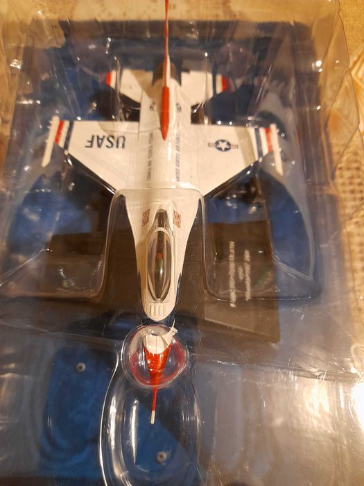 F-16C FIGHTING FALCON USAF Thunderbirds 2009