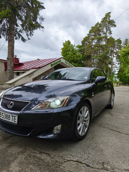 Lexus is250 exclusive