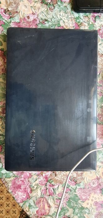 Samsung noutbook sotiladi. 8/240ssd. core i5 3230
