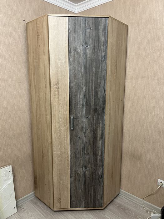 Угловой шкаф продам