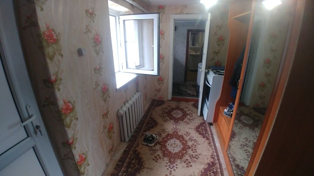 Дом вдоль дороги