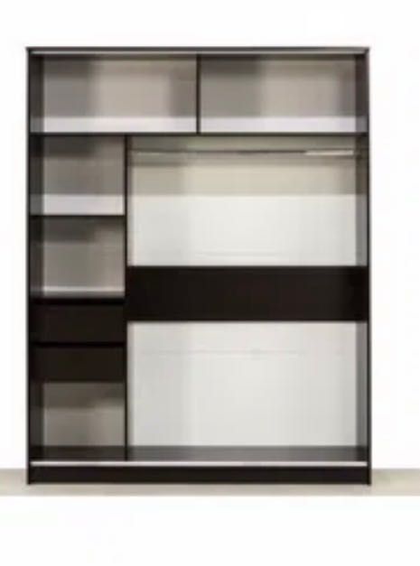 Шкаф купе с зеркалом