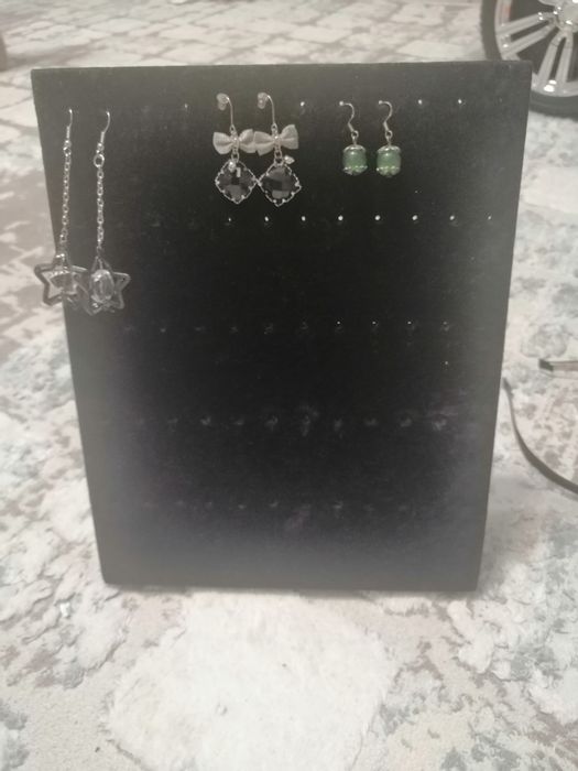 Подставка под украшения