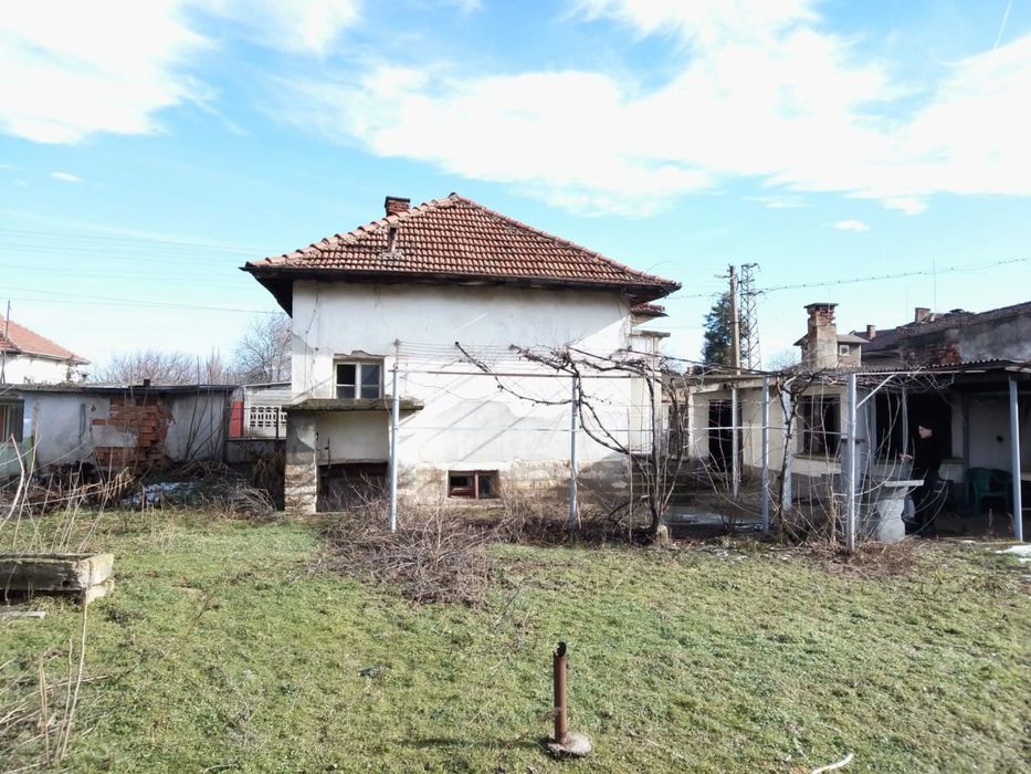 Продавам Къща в село Лихчево , община Бойчиновци