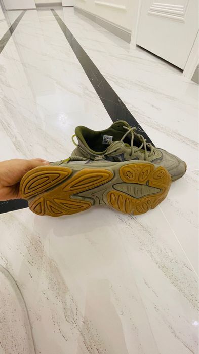 Кроссовки Adidas оригинал 41-42размер