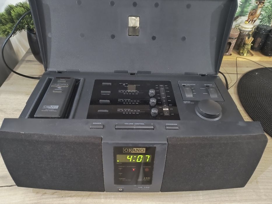 Radio Okano HR-100