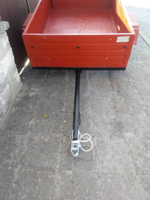 продавам ремарке  без регистрация -10% за КОЛЕДА