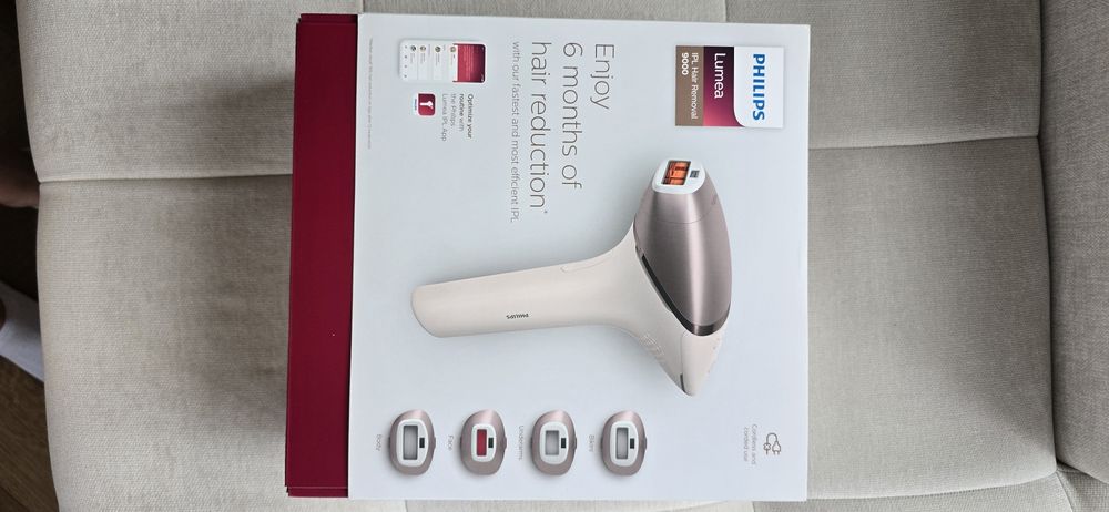 Фотоепилатор за обезкосмяване със SenseIQ Lumea IPL 9000 Series