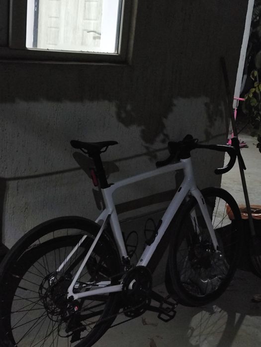 Шоссейный велосипедTwitter C6