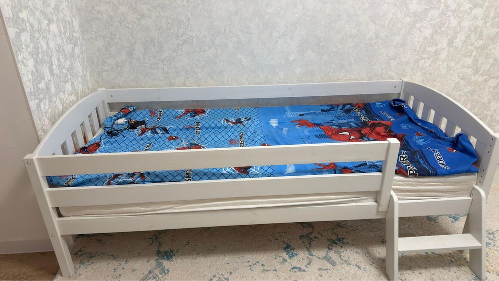 Детский кровать