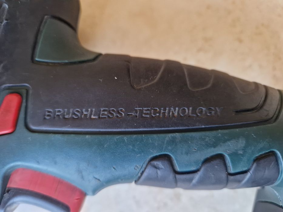 Metabo SSW 18 LTX 400 BL - masina de insurubat cu impact