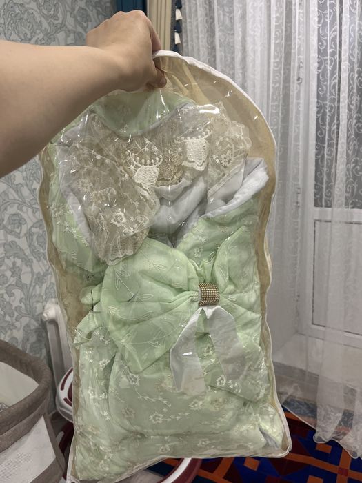 Продам конверт на выписку