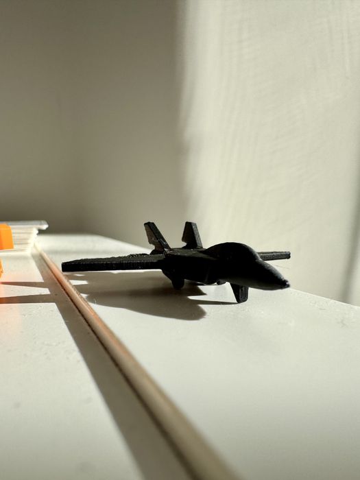 3D Принтирано Яйце с Изненада Миниатюрни Превозни Средства