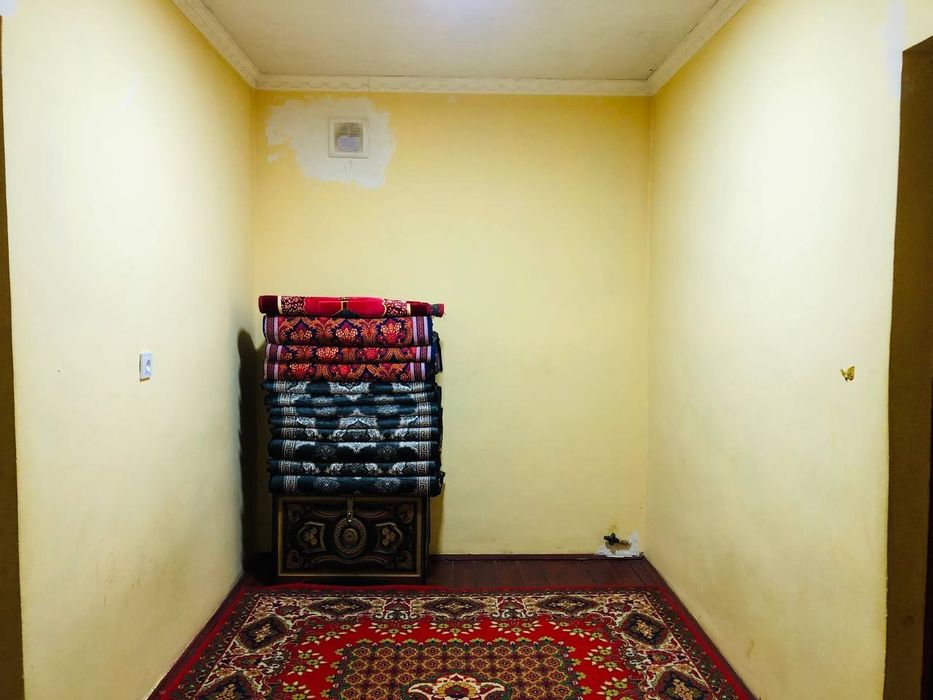 Assalomu aleykum! Toshkent Maxalada 6 sotixli xovlili uy sotiladi