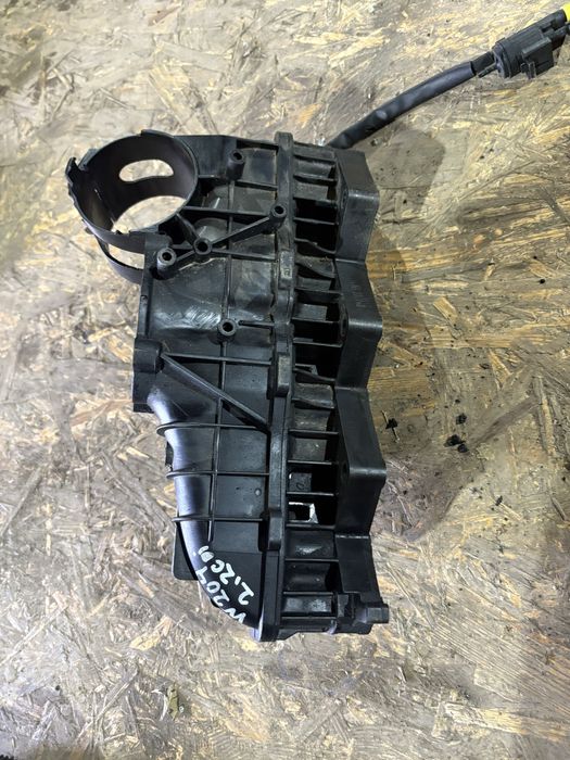 Mercedes w204 2.2 cdi 170 кс Всмукателен Колектор