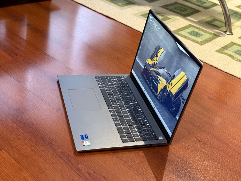 16’FHD+IPS/i7-1360p/Dell Vostro 5630/16GB DDR5/512GB SSD/Гаранция