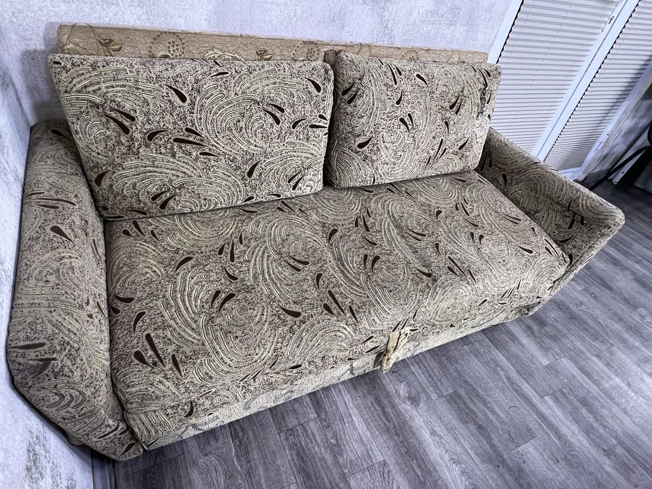 Диван-кровать, раскладной.