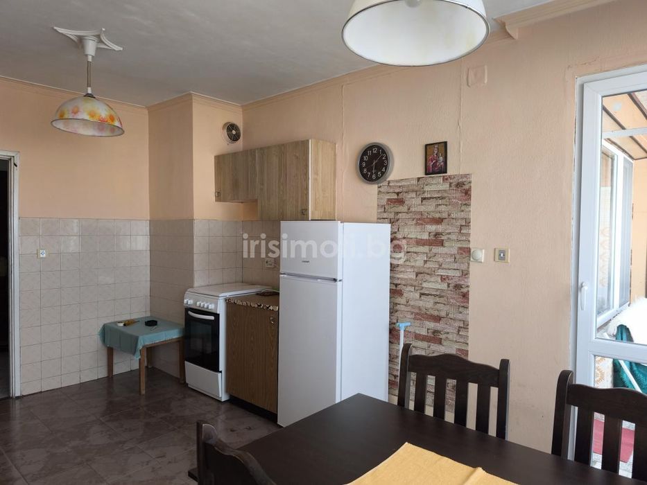 Дава се под наем Двустаен апартамент в София, Надежда 1 - 70 кв.м за 430 € - Снимка #1