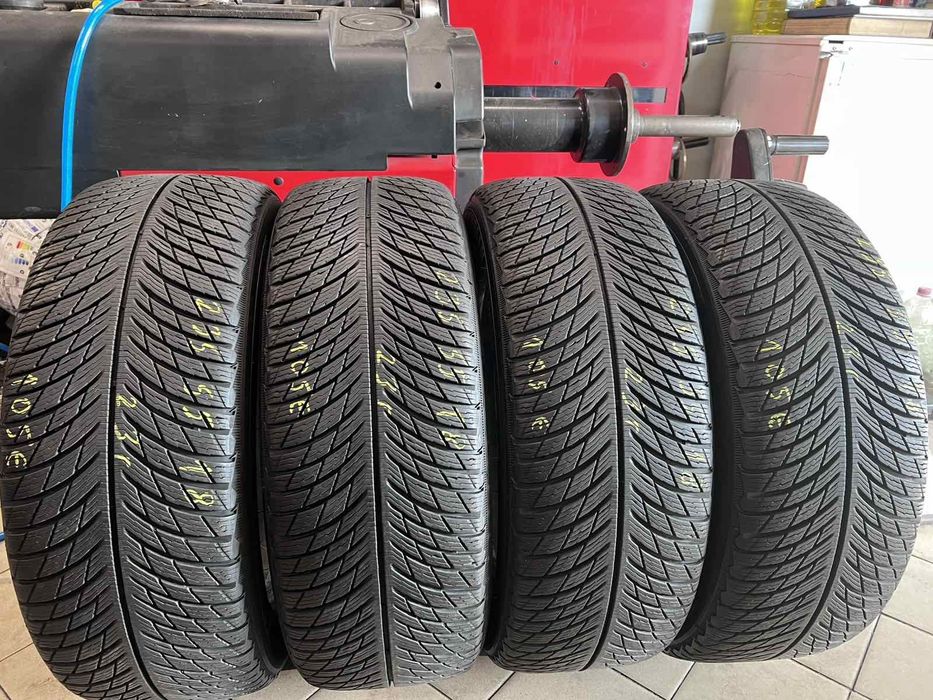 Зимни гуми 235/55 R18 Michelin