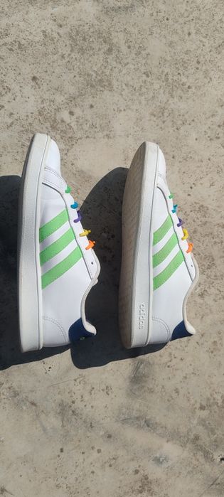 Adidasi adidas originali fete domnisoare femei marimea 36