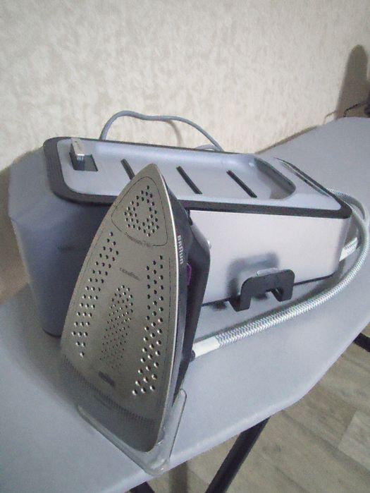 Парогенератор Braun Care Style 7 Pro