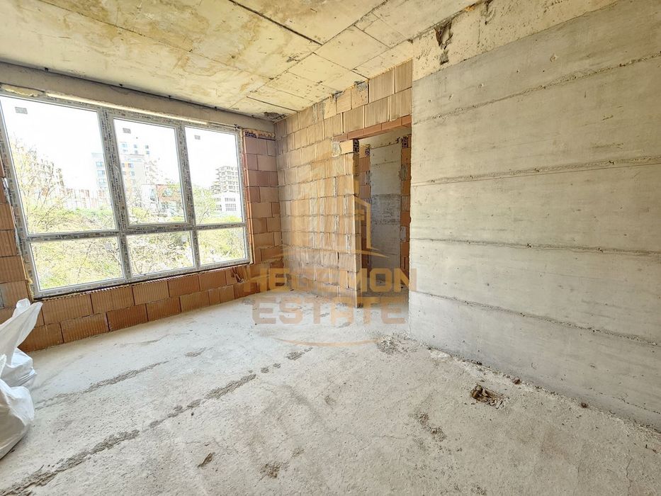 Продава се Четиристаен апартамент в Варна, Кайсиева градина - 103 кв.м за 911 €/кв.м - Снимка #4