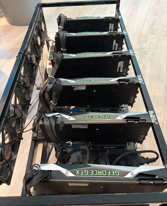 Майнинг риг с 6× NVIDIA GeForce GTX 1080 Ti Founders Edition 11GB