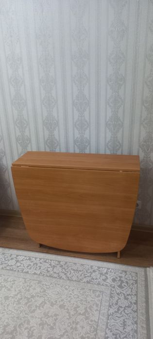 Продается Стол книжка
