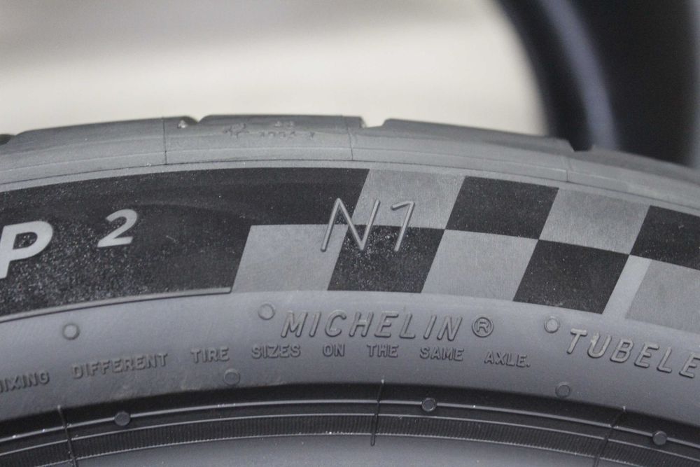 255/35-20 и 315/30-21 Michelin Porsche
