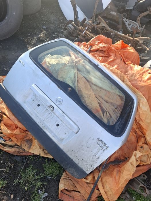 Vand haion complect +luneta opel astra g breack
