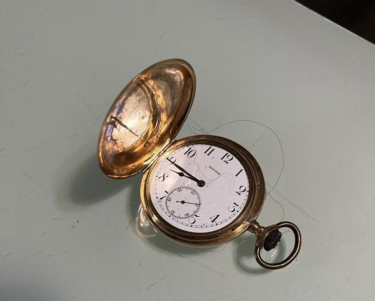 Золотые часы 34 гр