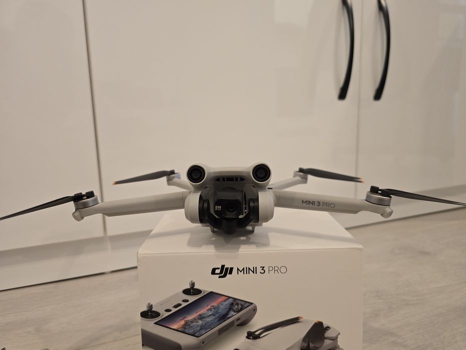 DJI Mini 3 Pro Smart Controller  Fly More Combo