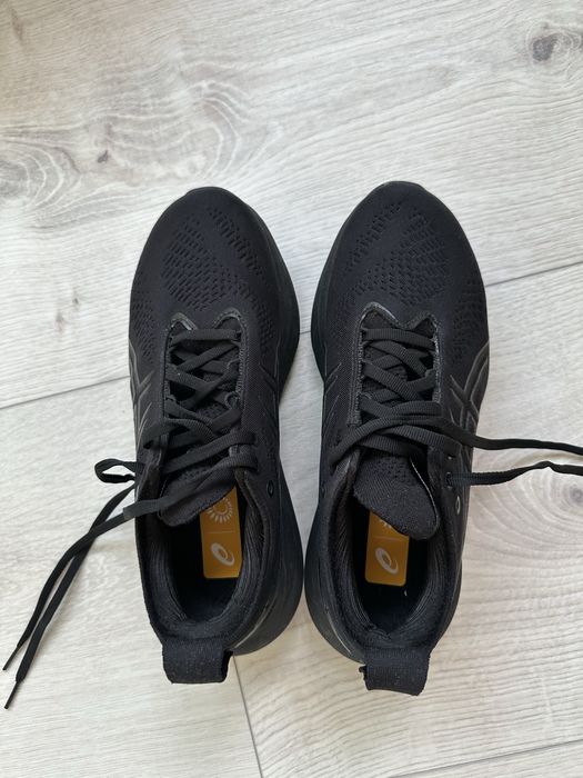 Маратонки Asics