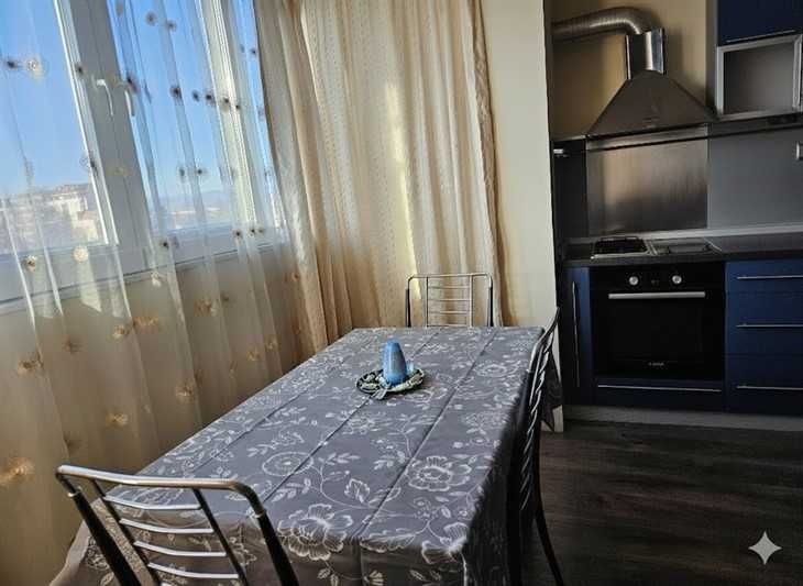 Тристаен апартамент под наем