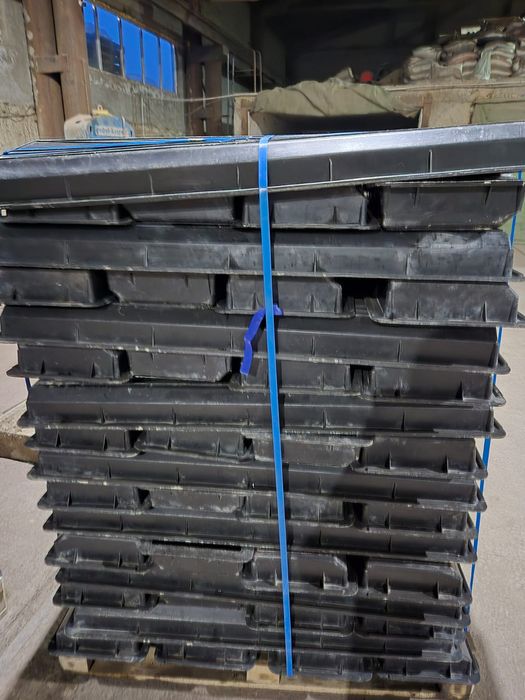 Пластиковые формы поребрик метровый