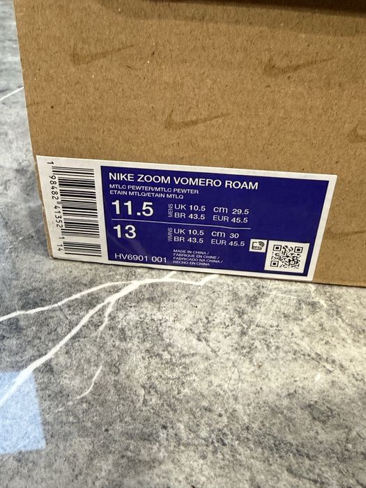 Маратонки NIKE Zoom Vomero Roam Reflet